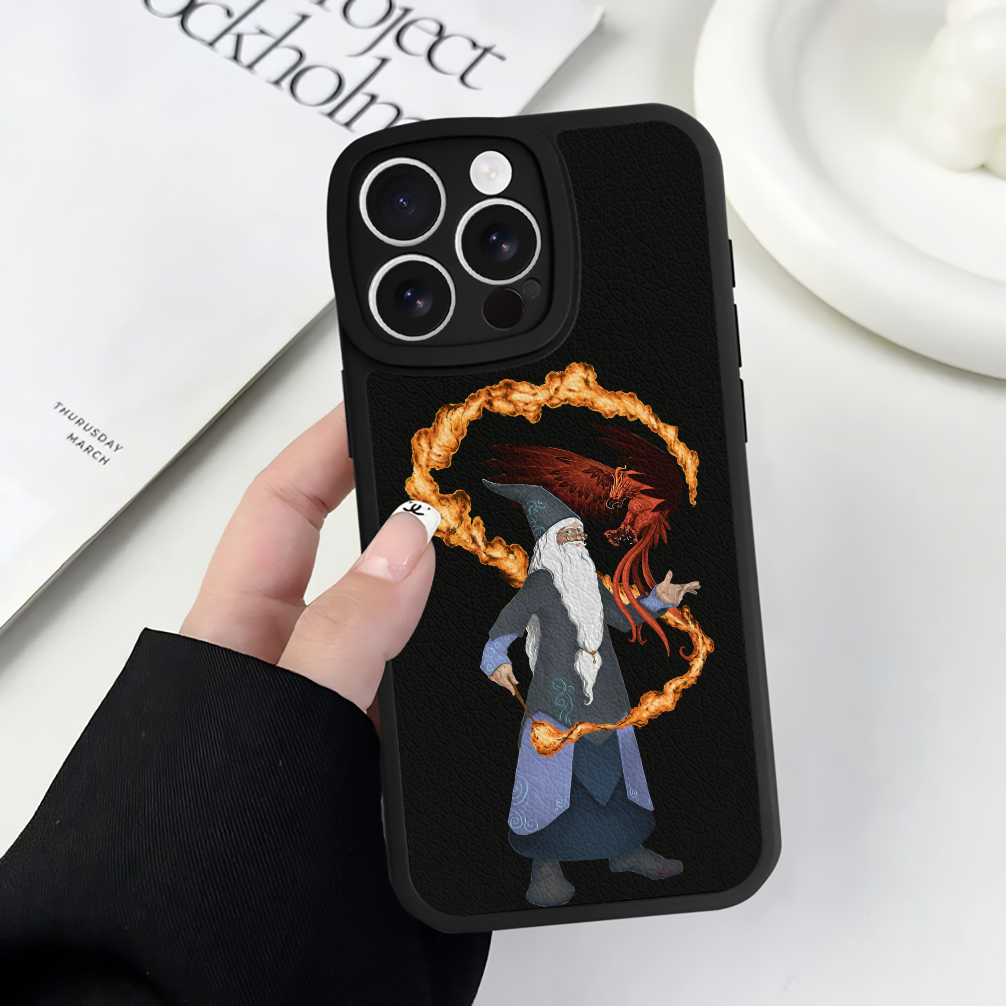 （画像用） Harry Potter ハリー・ポッターシリーズ 【iPhone 16シリーズ対応】シリコンスマホケース（レザー調） 材質：シリコン
